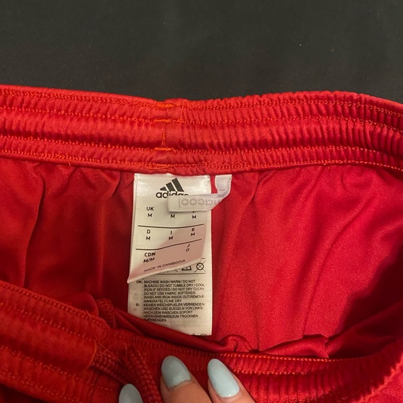 Adidas Red Superstar Short - Picture 5 of 7